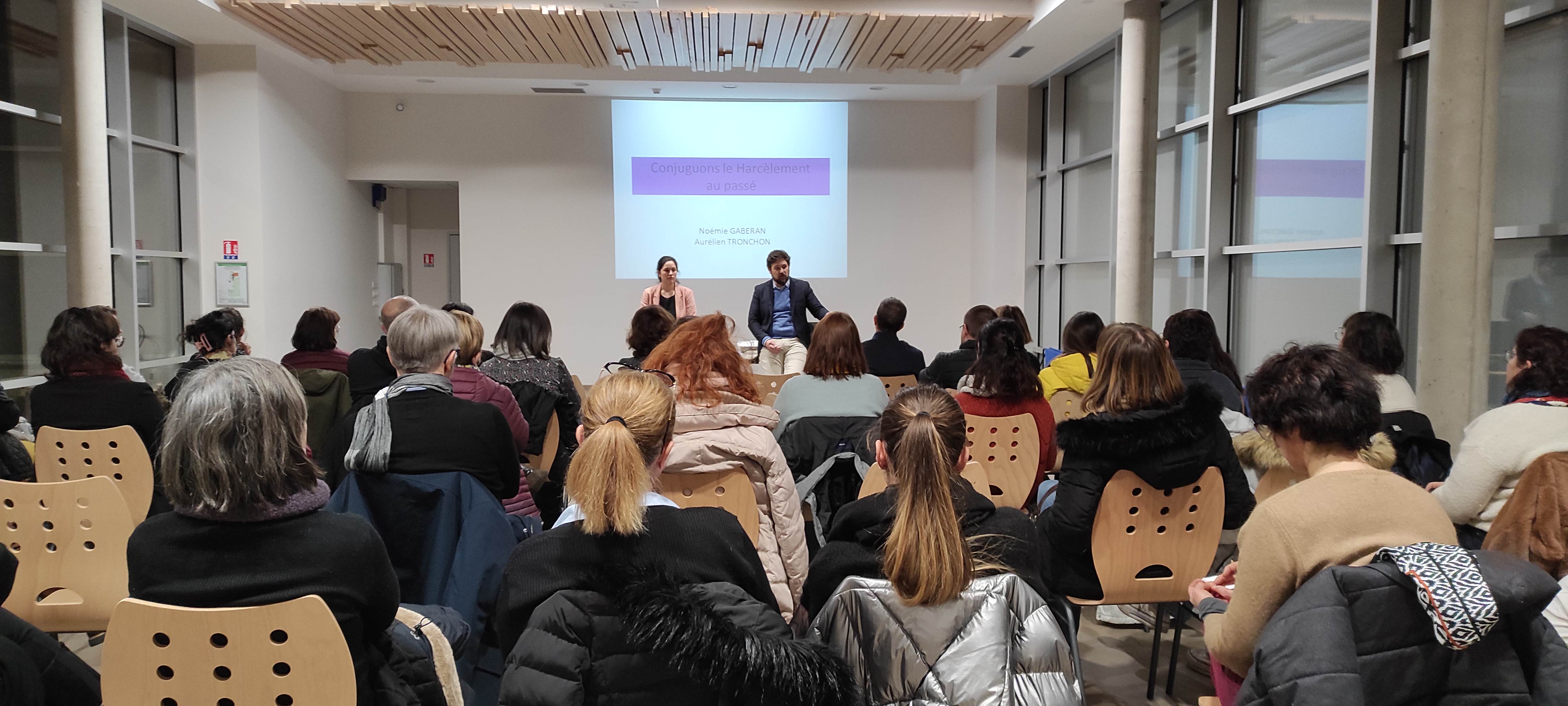 conf harcelement