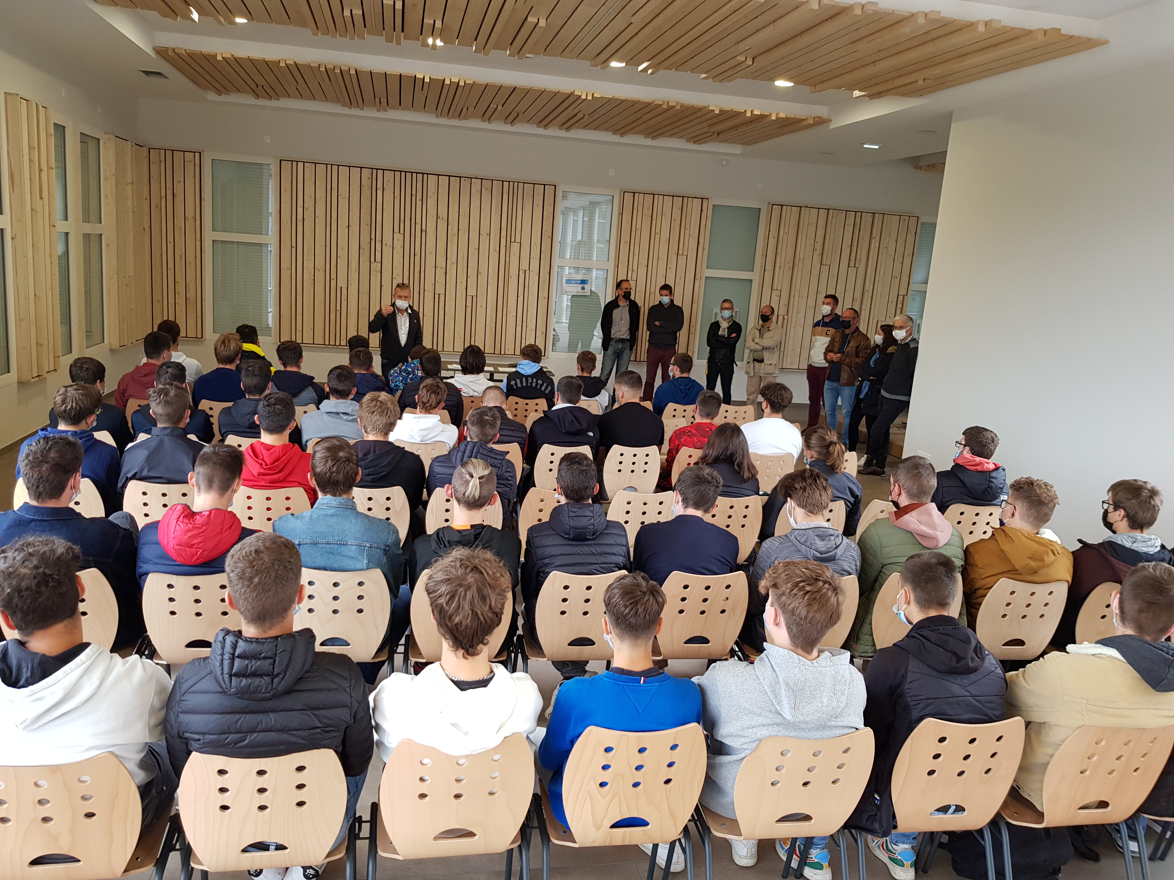 Remise de l'AIP aux élèves de Bac Pro